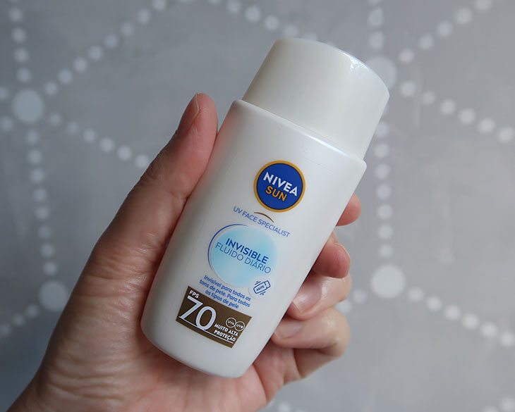 Protetor solar Nivea Invisible: teste sincero na pele oleosa